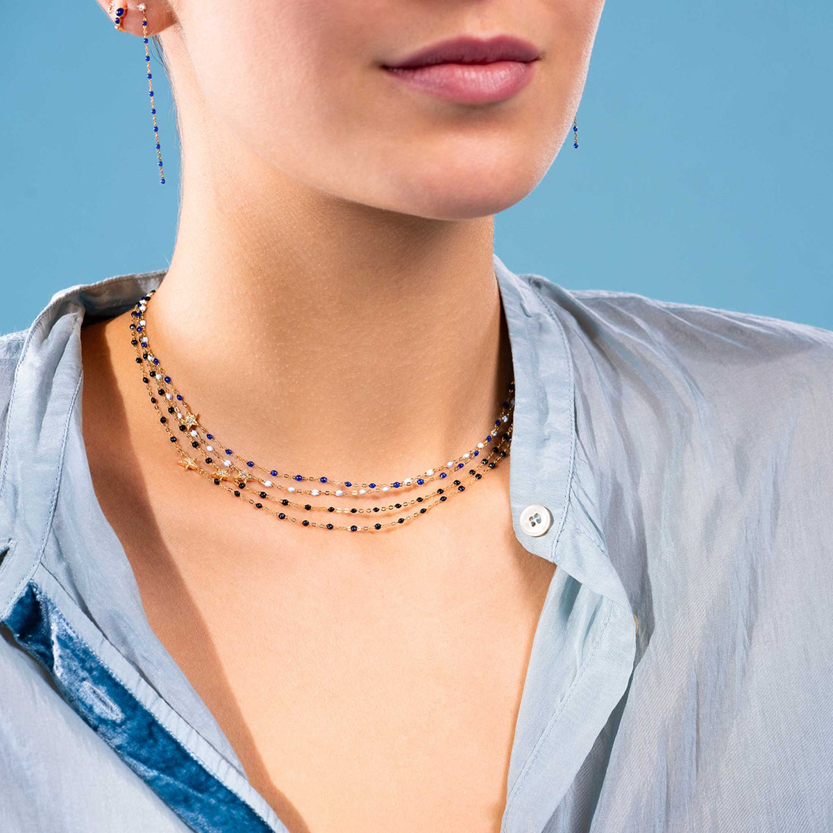 Star Classic Gigi Black diamond necklace, Yellow Gold, 16.5