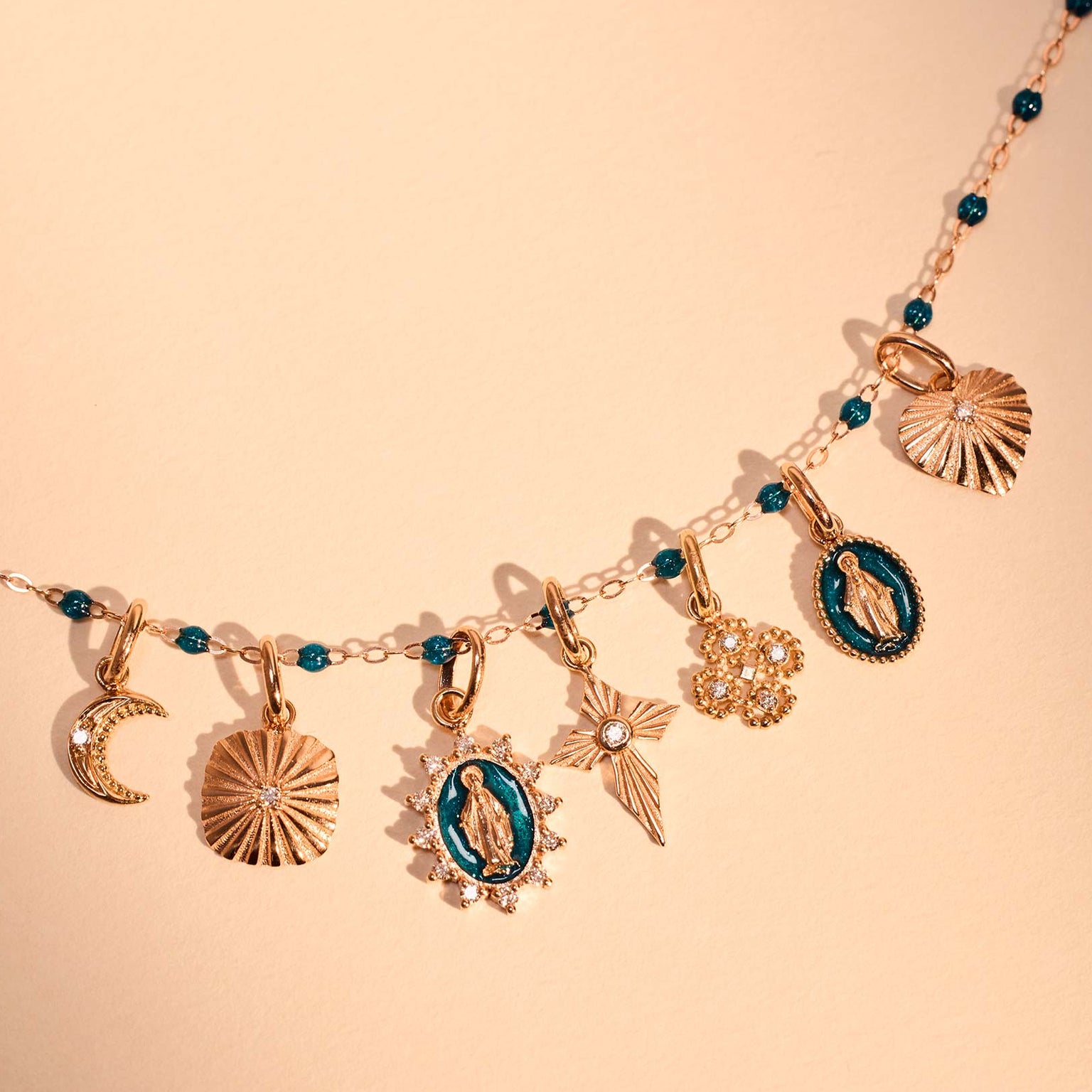 Gigi Clozeau - Madone Jungle Resin pendant, Yellow Gold