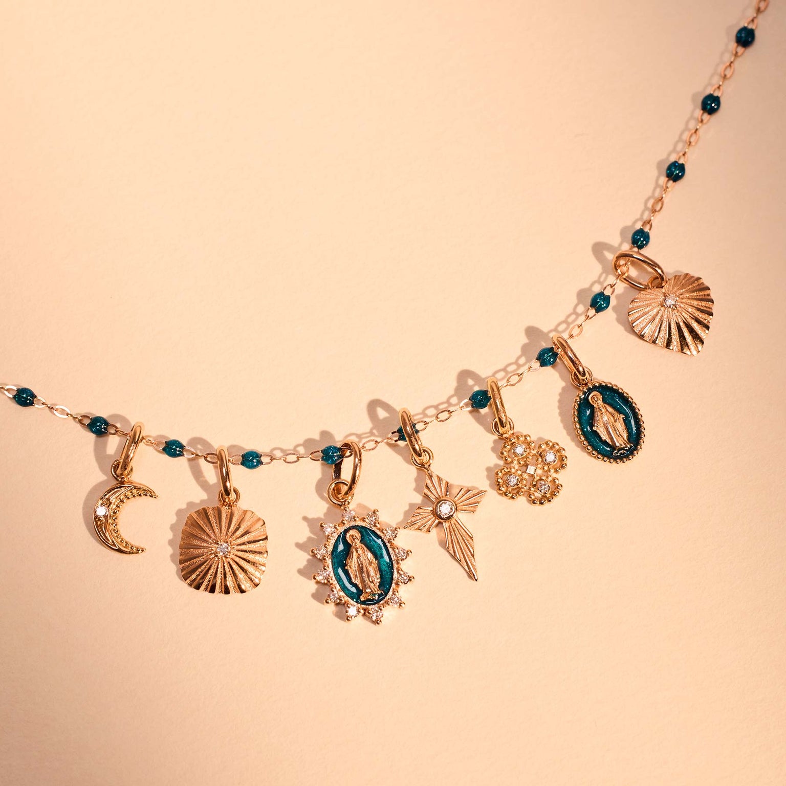 Gigi Clozeau - Heart Lumière Diamond Pendant, Yellow Gold