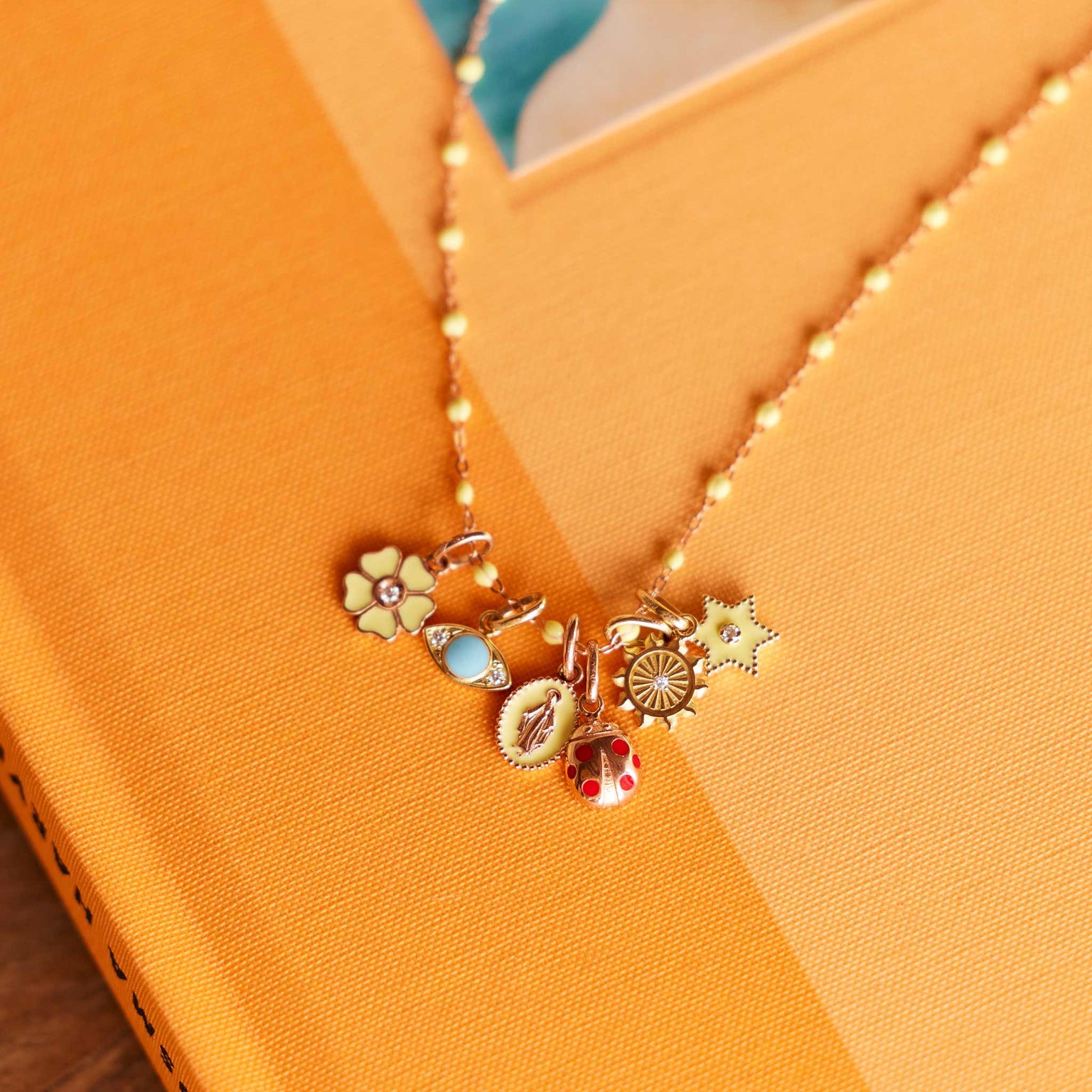 Gigi Clozeau - Madone Mimosa Resin pendant, Yellow Gold