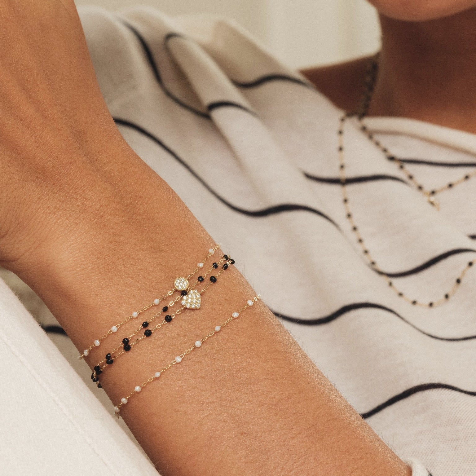 Classic Gigi Black bracelet, Yellow Gold, 6.7