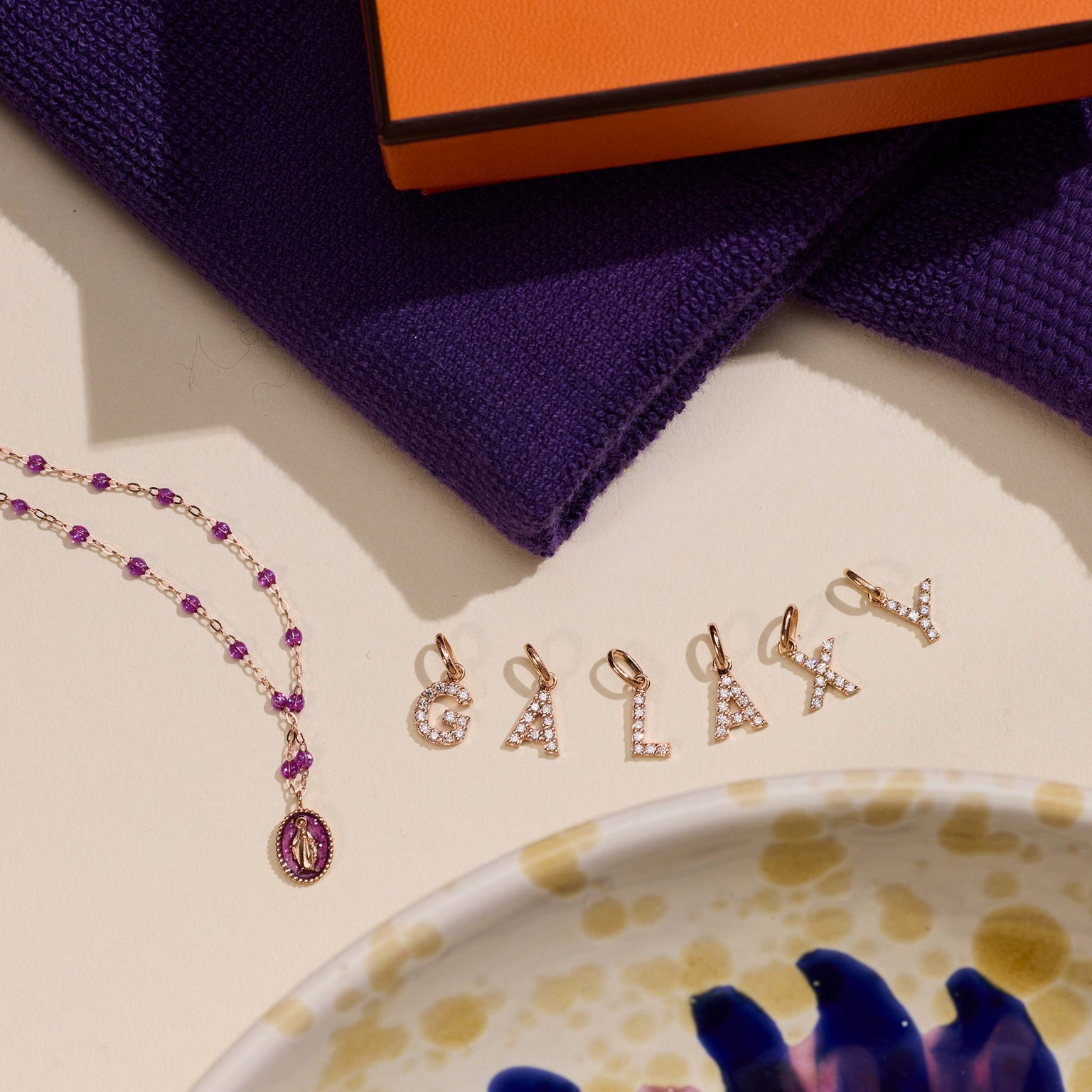 Gigi Clozeau - Madone Resin Charm Classic Gigi Galaxy Necklace, Yellow Gold, 16.5"