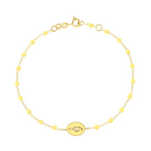 Gigi Clozeau - Madone resin charm Classic Gigi Mimosa Necklace, Yellow Gold, 6.7"