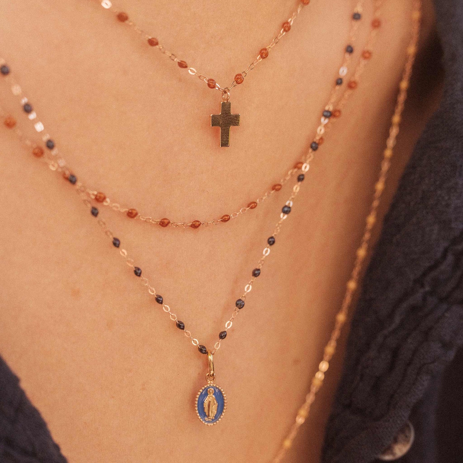 Gigi Clozeau - Madone Lapis Resin pendant, Yellow gold