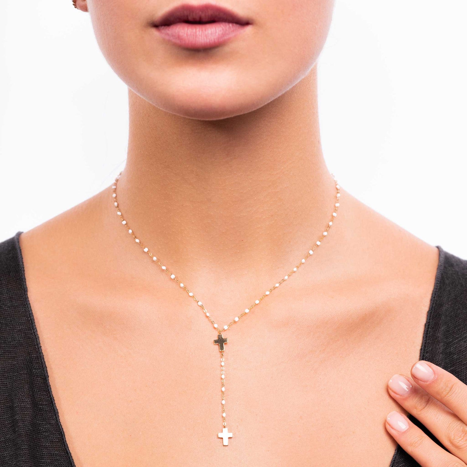 Gigi Clozeau - Cross Charm Classic Gigi White rosary, Yellow Gold, 16.5"