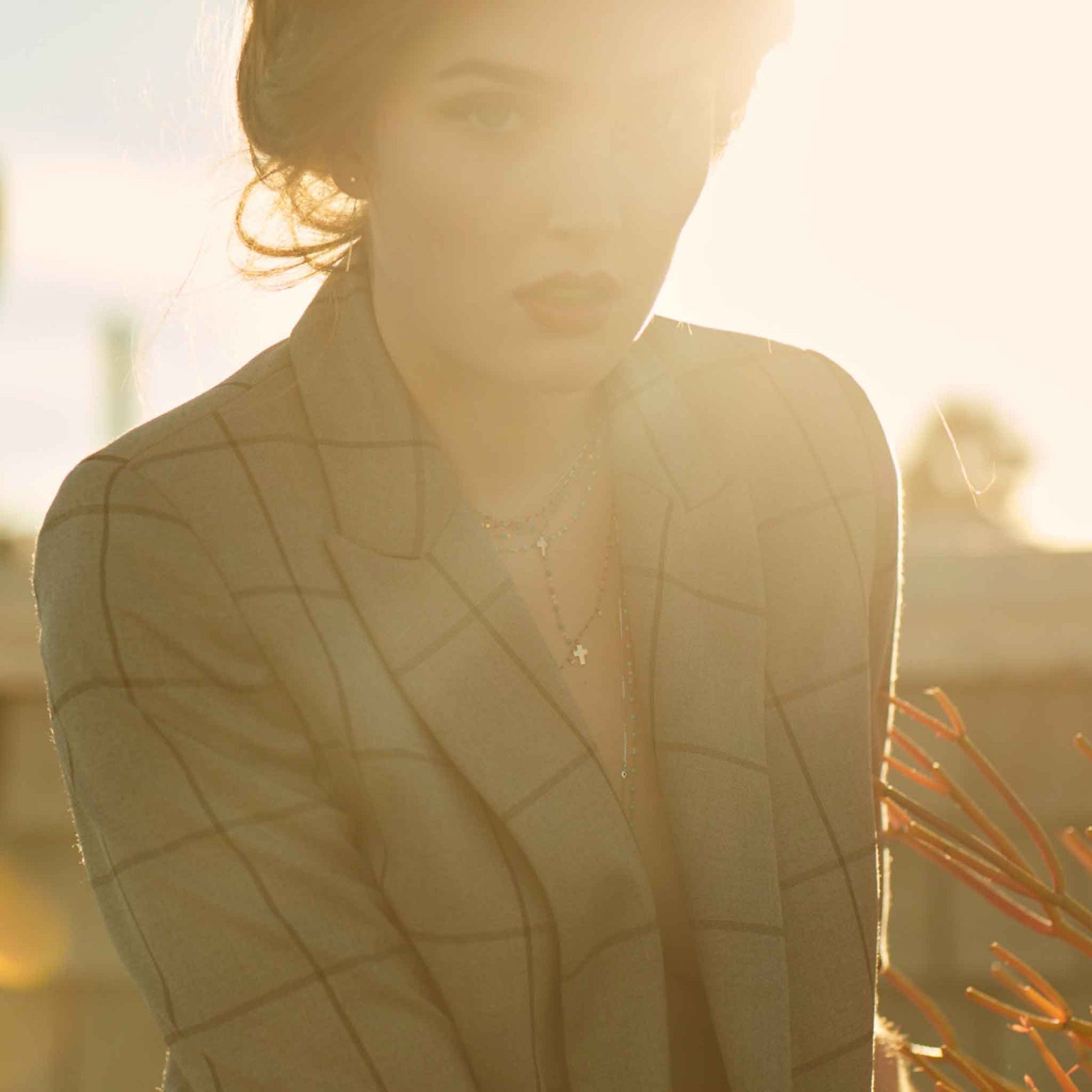 Gigi Clozeau - Cross Charm Classic Gigi Black rosary, Rose Gold, 16.5"