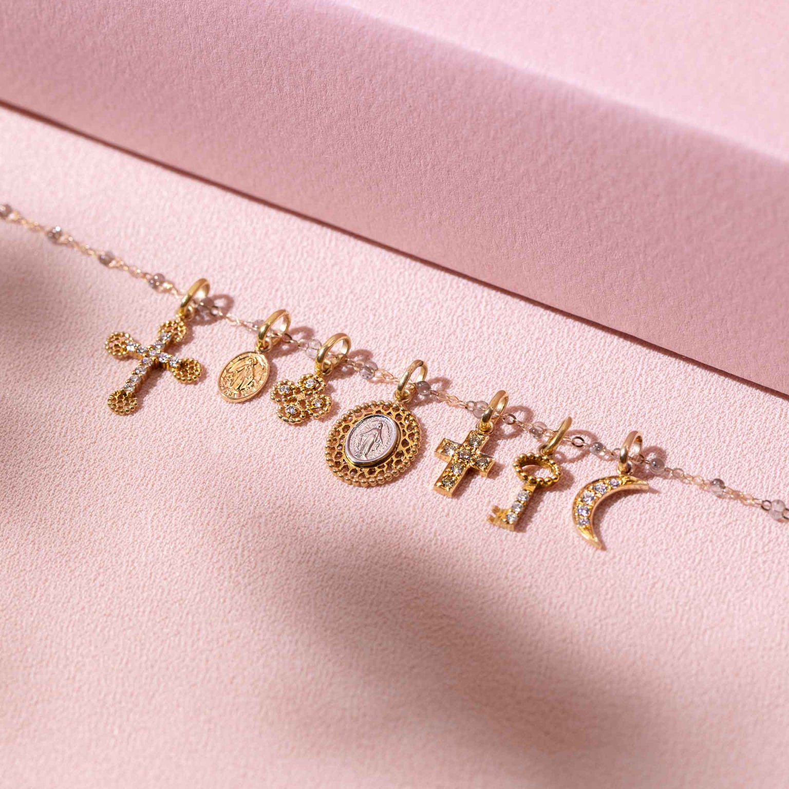 Gigi Clozeau - Petite Lace Cross diamond pendant, Yellow Gold