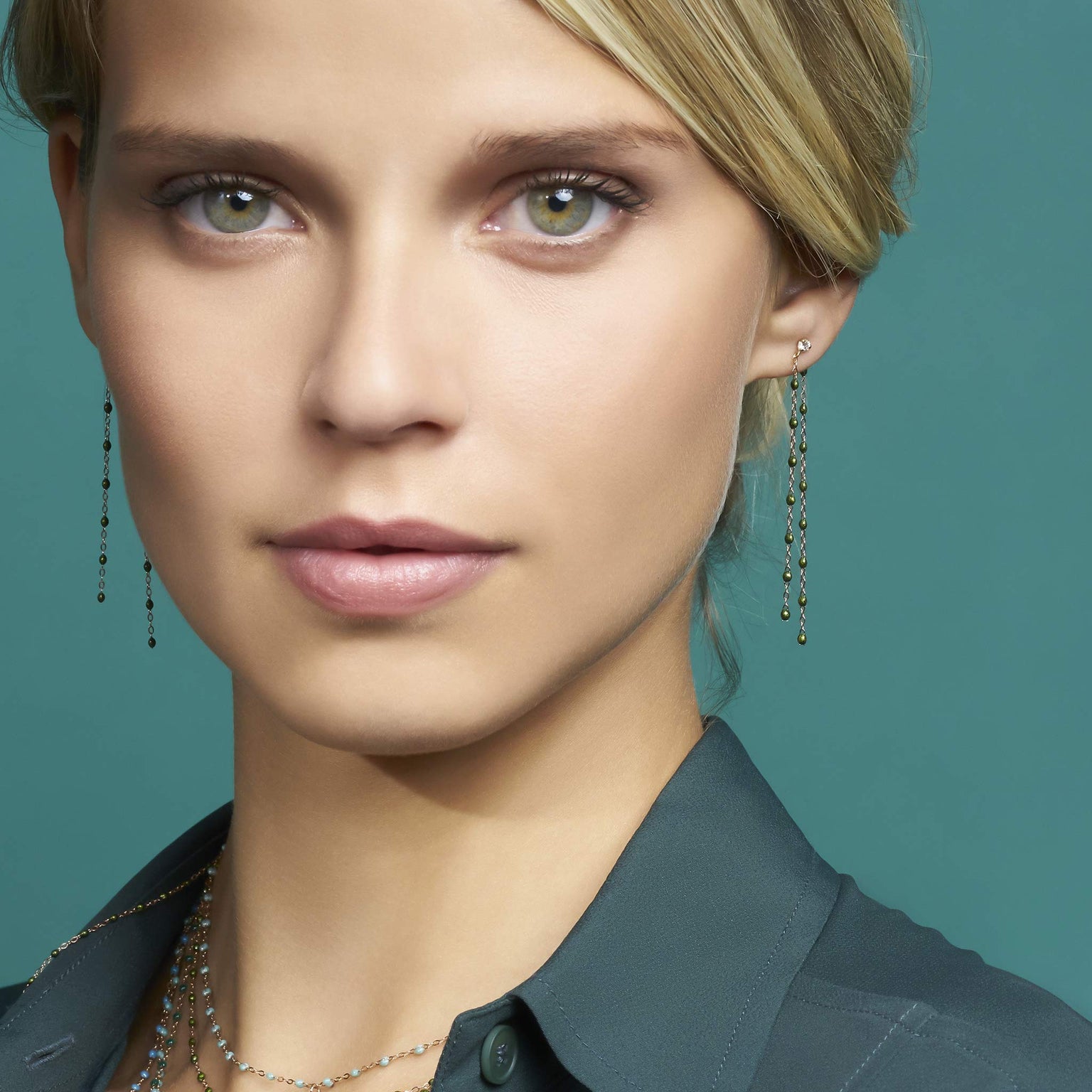 Gigi Clozeau - Classic Gigi dangling Scarab diamond earrings, Yellow Gold