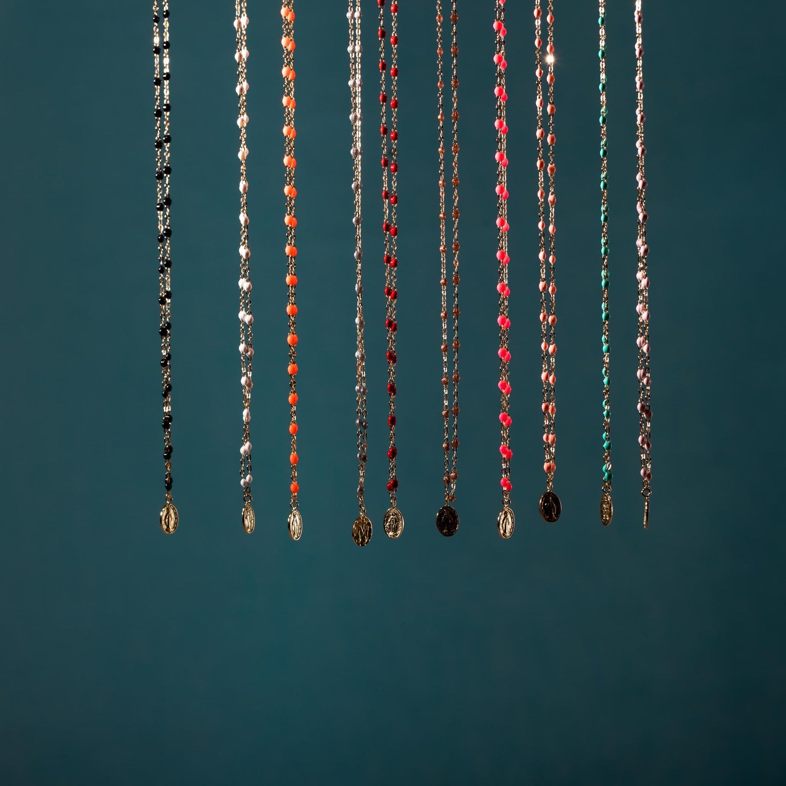 Gigi Clozeau - Madone Charm Classic Gigi Black necklace, Rose Gold, 16.5"