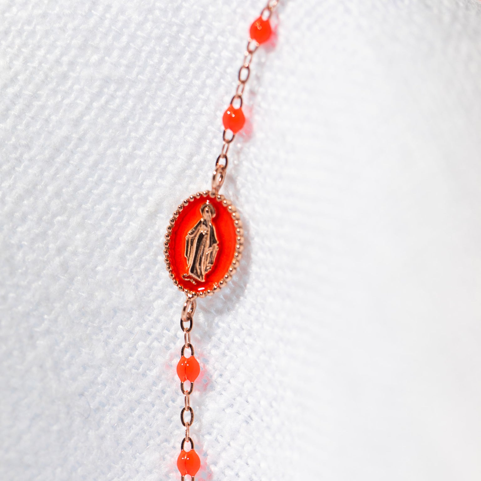 Gigi Clozeau - Madone resin charm Classic Gigi Coral bracelet, Rose Gold, 6.7"