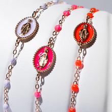 Gigi Clozeau - Madone resin charm Classic Gigi Pink bracelet, Yellow Gold, 6.7"