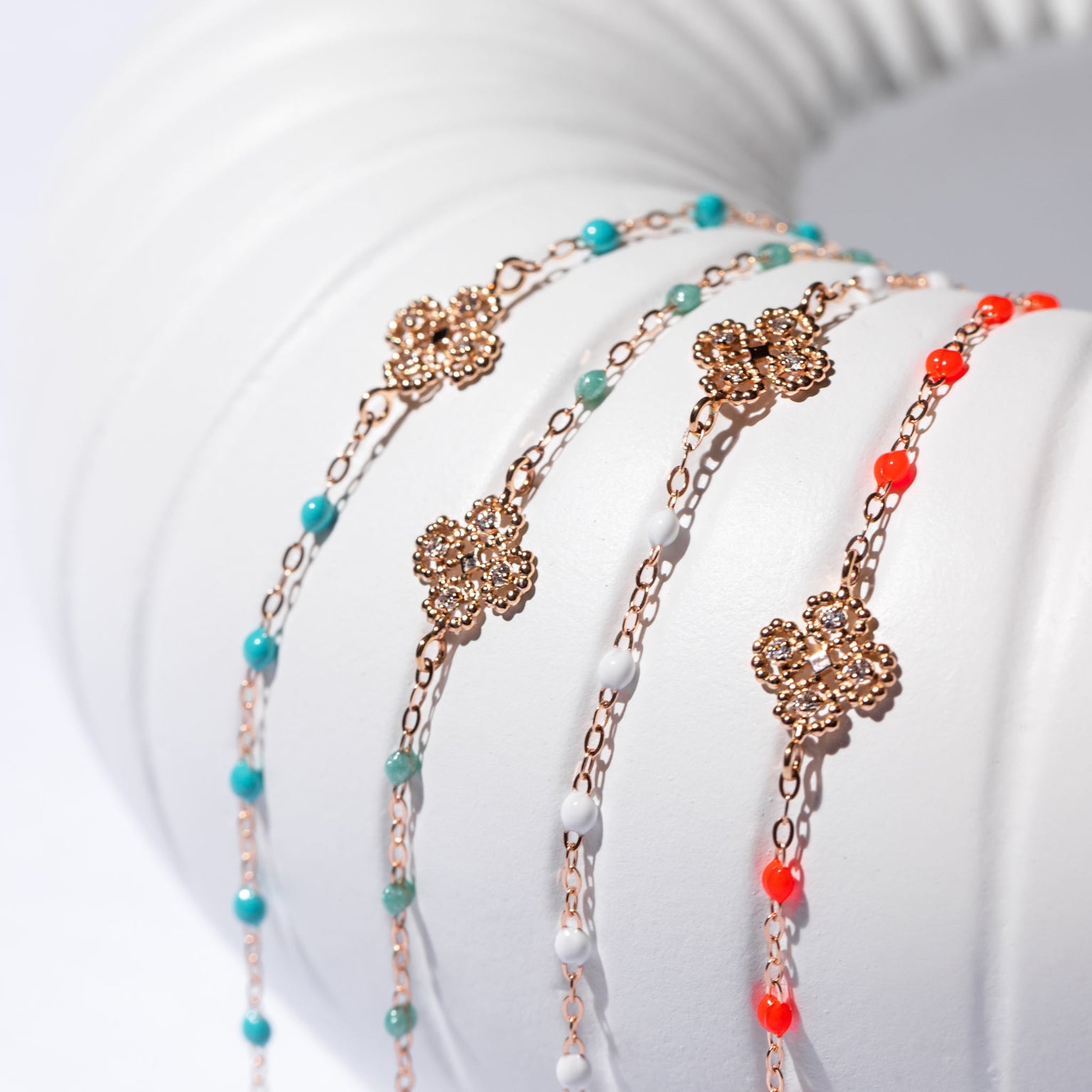 Gigi Clozeau - Lucky Clover Classic Gigi White diamond Bracelet, Rose Gold, 6.7"