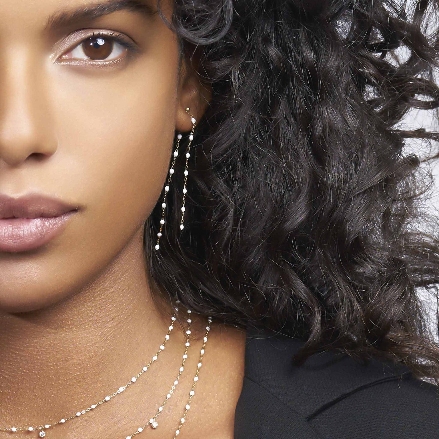 Gigi Clozeau - Classic Gigi dangling White earrings, Yellow Gold