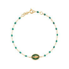 Gigi Clozeau - Madone resin charm Classic Gigi Emerald bracelet, Yellow Gold, 6.7"